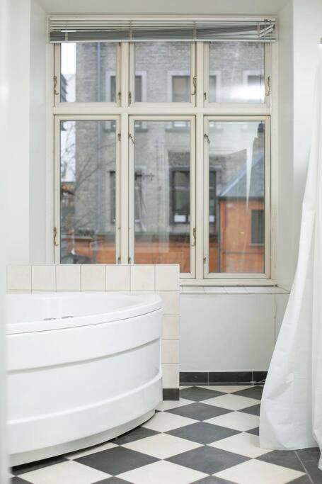 Large & Bright 3Br Apartment W Whirlpool Near Metro Copenhaga Exterior foto