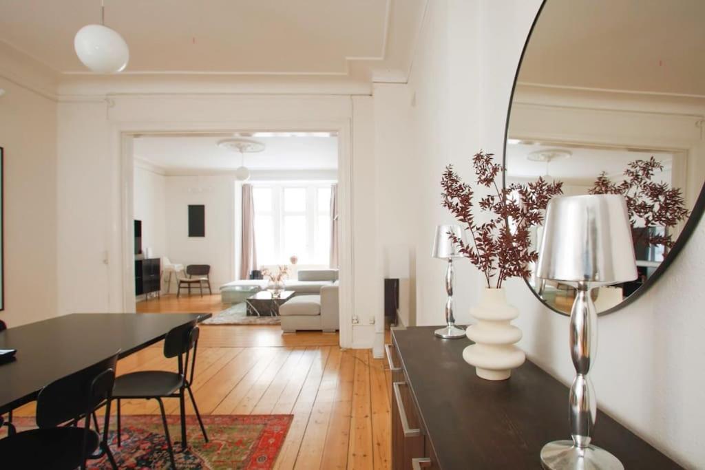 Large & Bright 3Br Apartment W Whirlpool Near Metro Copenhaga Exterior foto