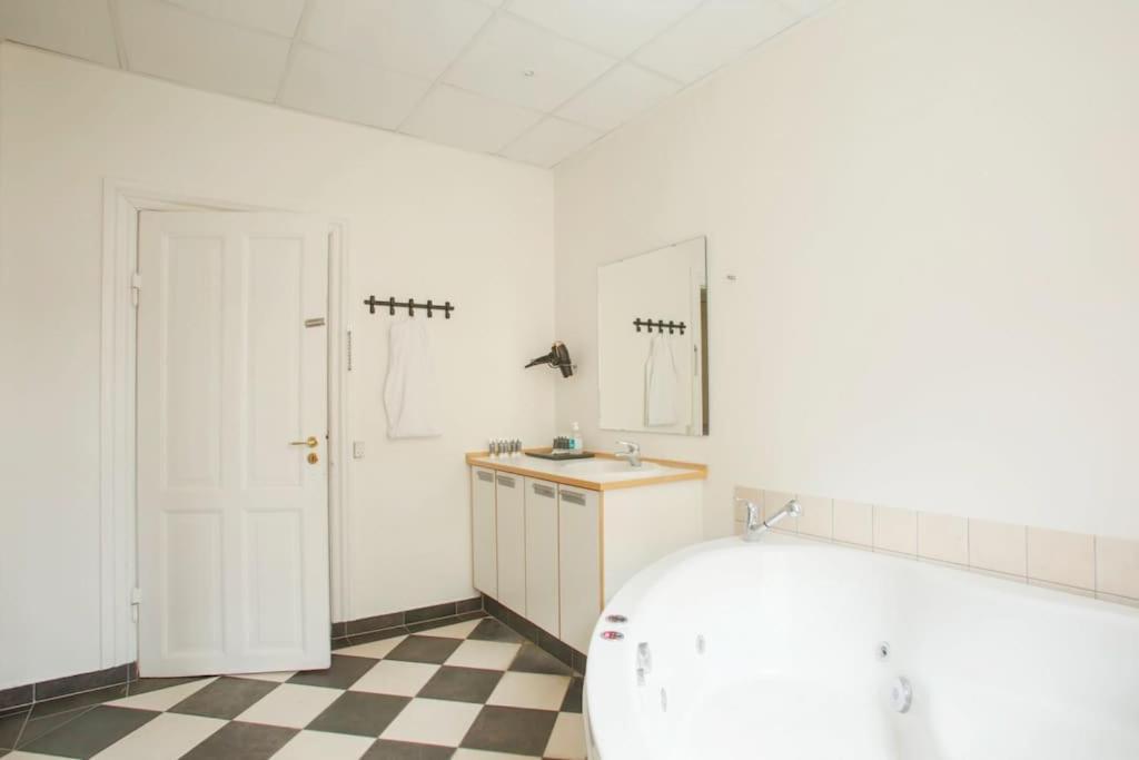 Large & Bright 3Br Apartment W Whirlpool Near Metro Copenhaga Exterior foto