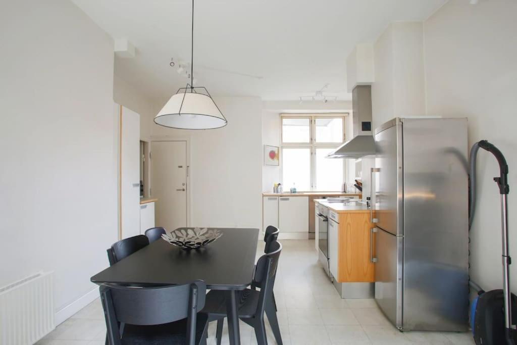 Large & Bright 3Br Apartment W Whirlpool Near Metro Copenhaga Exterior foto